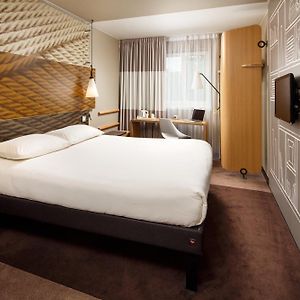 Camera con letto king size